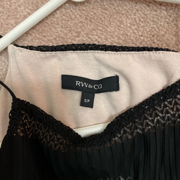 RW&CO dressy top - Picture 3 of 4